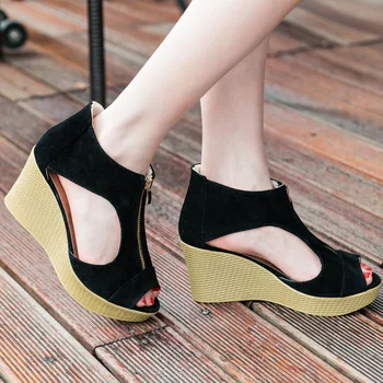 2023 Vara Femei Sandale: Modă Catifea cu Saboți Superficial Gura, Deget de la picior Deschis, Pană, și Design de Lux în Dimensiuni Mari - Imagine 2  
